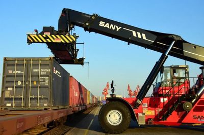 淡季為何不淡&mdash;&mdash;從北方最大港口企業(yè)感受中國經(jīng)濟溫度